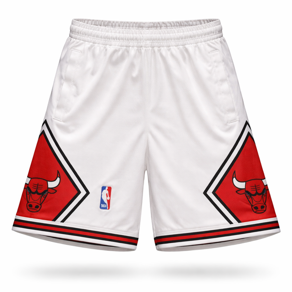 Chicago Bulls Men Shorts. White
